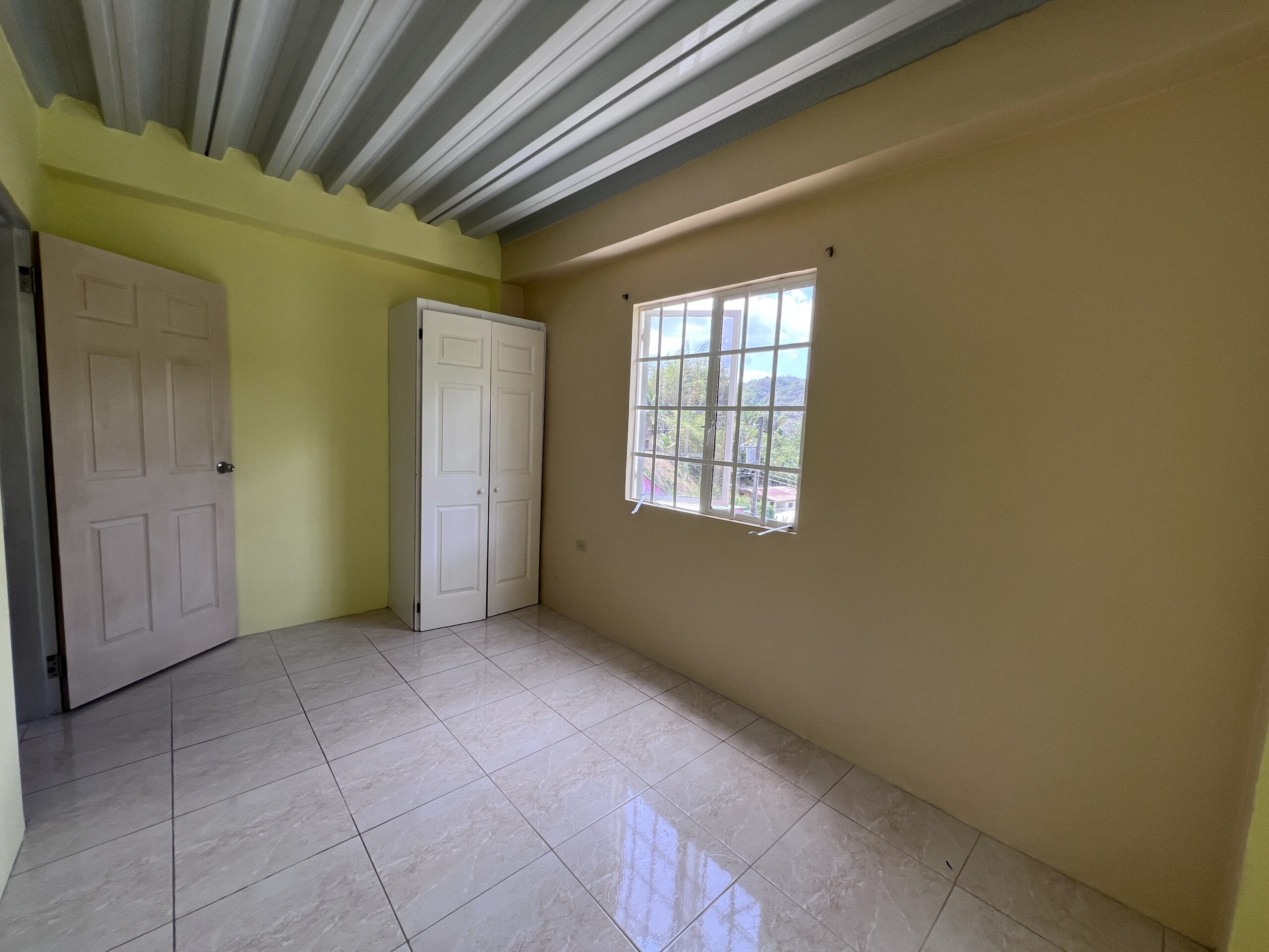 Petit Valley 2 Bedroom For Rent